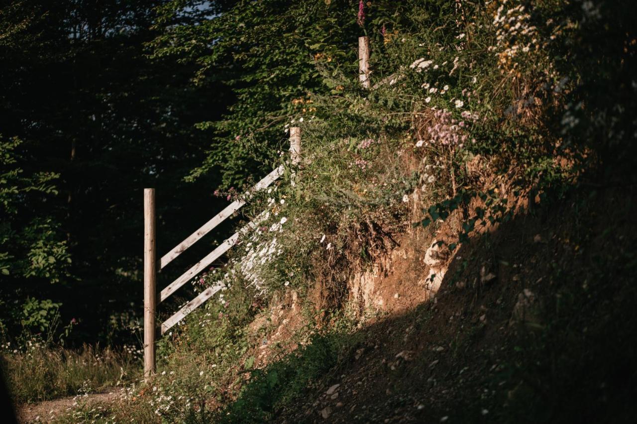 Wild Cabin Malaia Bagian luar foto